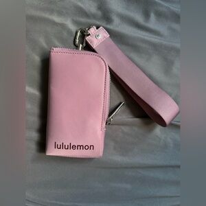 lululemon athletica wristlet wallet